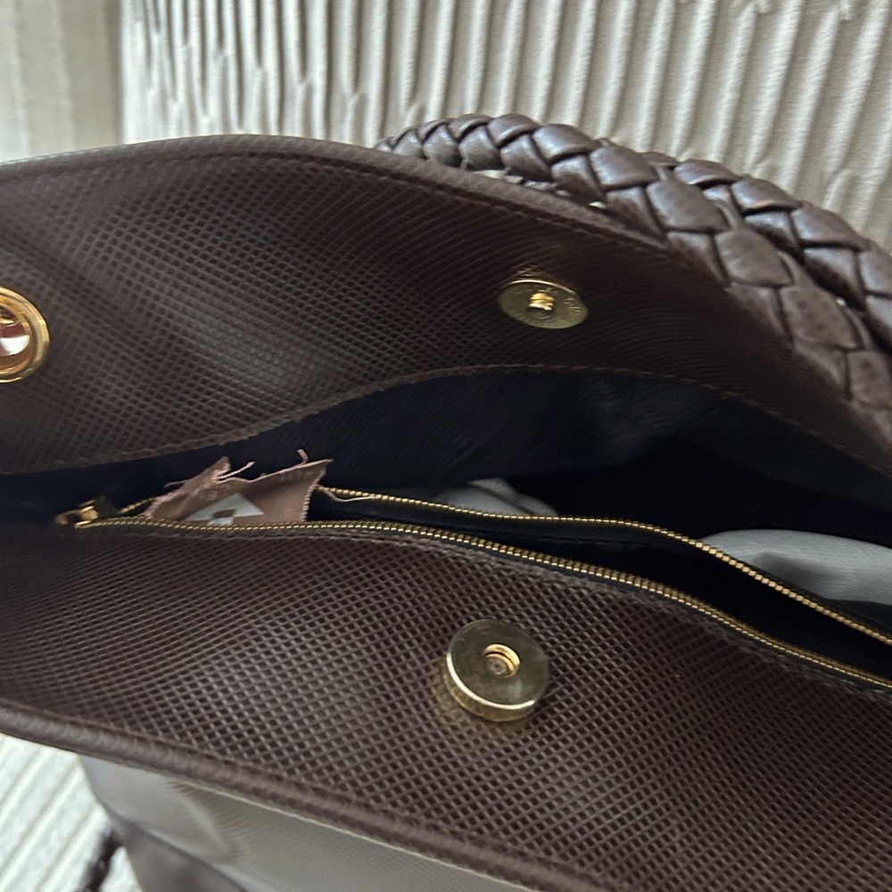 Authentic Vintage Bottega Veneta Bag - Picture 6 of 16